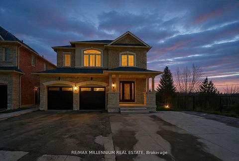 Photo 1 at 75 Twin Hill Crescent, Vellore Village, Vaughan