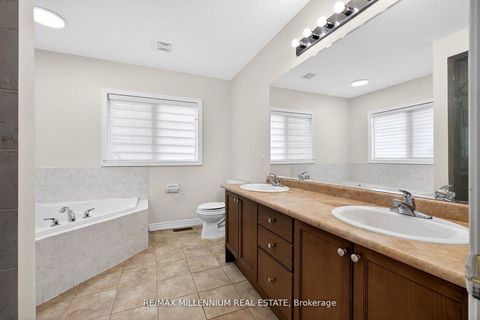 Photo 20 at 75 Twin Hill Crescent, Vellore Village, Vaughan