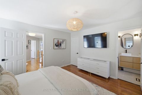 Photo 21 at 2 Castle Park Boulevard, Sonoma Heights, Vaughan