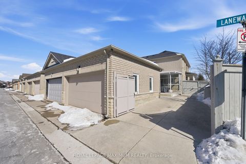 Photo 45 at 2 Castle Park Boulevard, Sonoma Heights, Vaughan