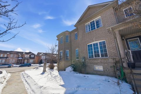 Photo 49 at 2 Castle Park Boulevard, Sonoma Heights, Vaughan