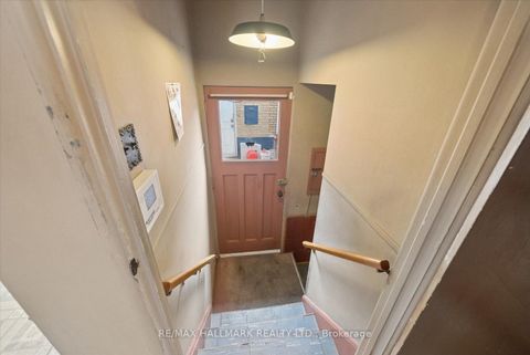 Photo 30 at 31A Laurel Avenue, Kennedy Park, Toronto