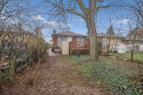 Photo 37 at 31A Laurel Avenue, Kennedy Park, Toronto