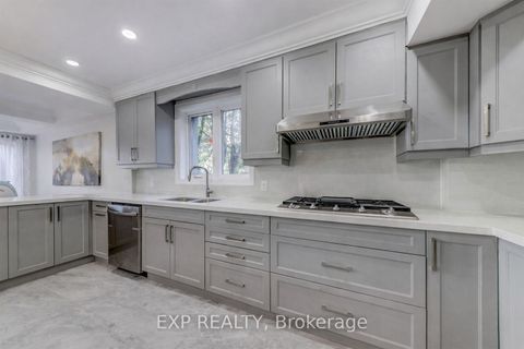 Photo 4 at 44 Tower Drive, Maryvale, Toronto