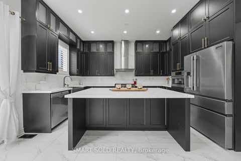 Photo 9 at 1239 Peelar Crescent, Lefroy, Innisfil