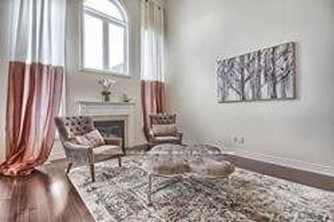 Photo 7 at 47 Edison Place, Patterson, Vaughan