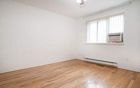 Photo 13 at 3 Rock Fern Way, Don Valley Village, Toronto