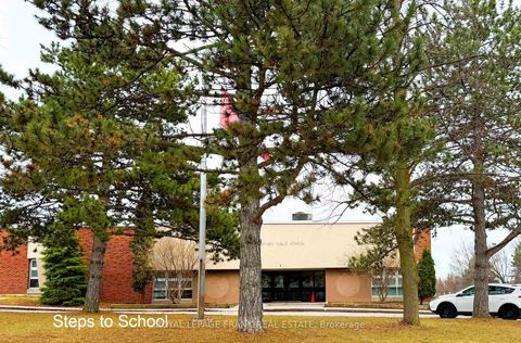 Photo 29 at 3 Rock Fern Way, Don Valley Village, Toronto