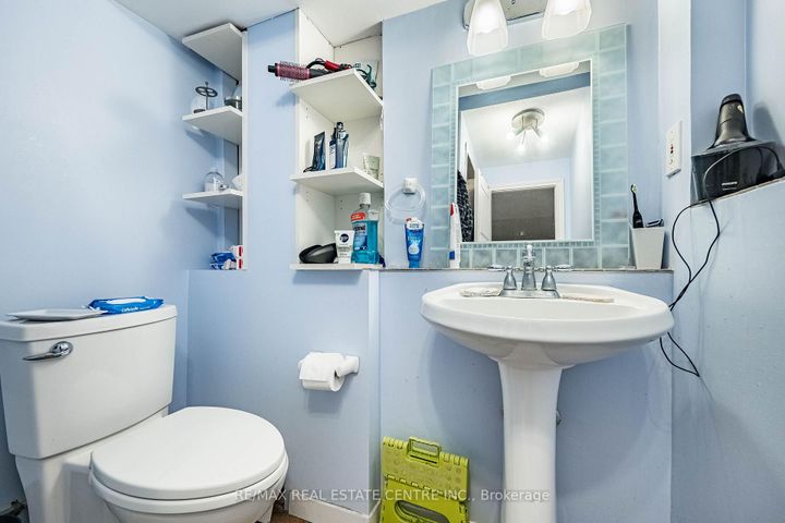 Photo 44 at 18 - 1905 Broad Hallow Gate, Erin Mills, Mississauga