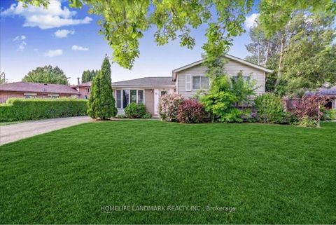 Photo 0 at 25 Secroft Crescent, Black Creek, Toronto