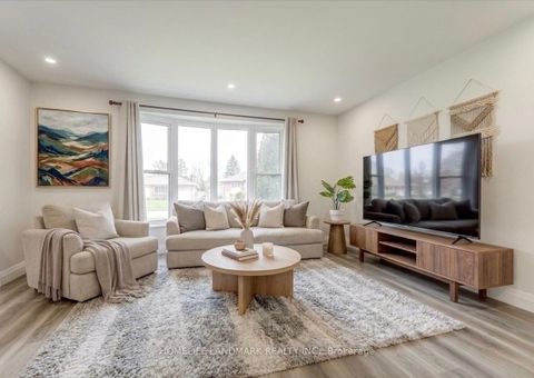 Photo 3 at 25 Secroft Crescent, Black Creek, Toronto