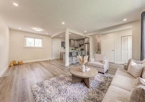 Photo 6 at 25 Secroft Crescent, Black Creek, Toronto