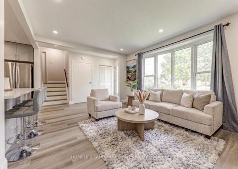 Photo 9 at 25 Secroft Crescent, Black Creek, Toronto