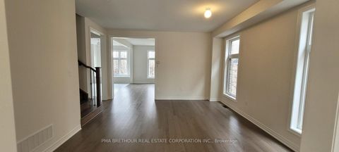 Photo 8 at 149 Dovedale Drive, Keswick South, Georgina