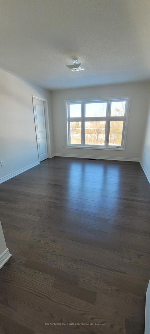 Photo 16 at 149 Dovedale Drive, Keswick South, Georgina