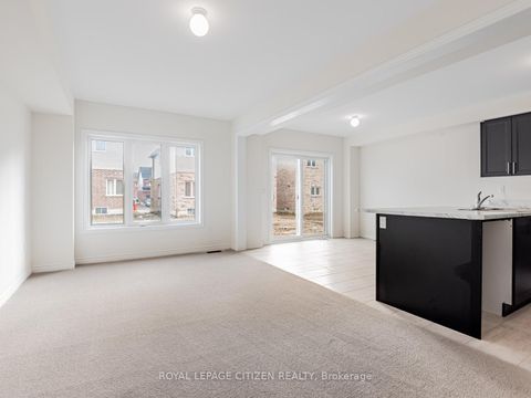 Photo 6 at 7 Wayne Allison Drive, Sutton & Jackson's Point, Georgina