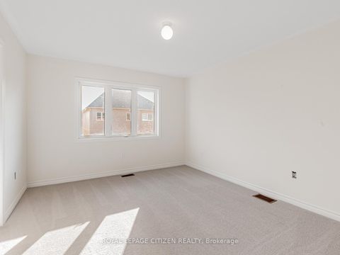 Photo 25 at 7 Wayne Allison Drive, Sutton & Jackson's Point, Georgina