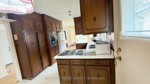 Photo 12 at 21 Mitre Place, The Westway, Toronto