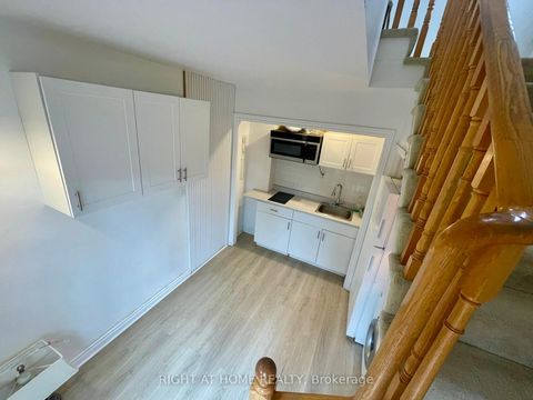 Photo 14 at 21 Mitre Place, The Westway, Toronto