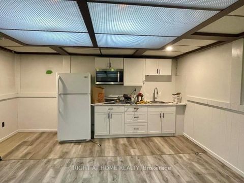 Photo 26 at 21 Mitre Place, The Westway, Toronto