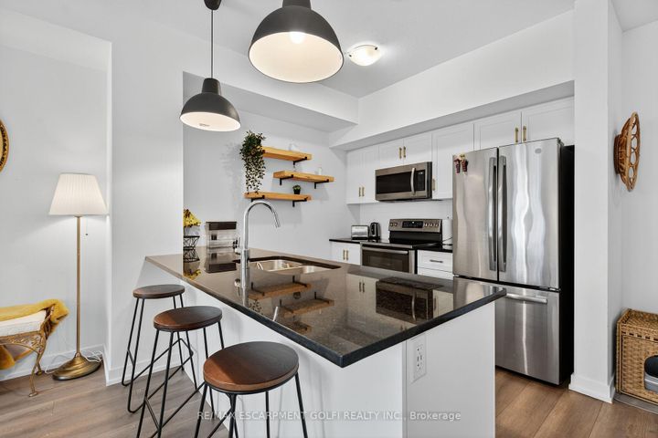 Photo 4 at 21 - 288 Glover Road, Fruitland, Hamilton