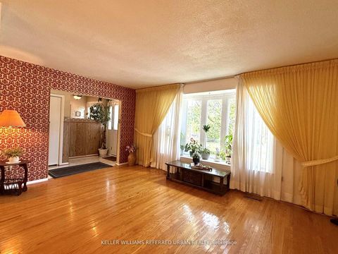 Photo 5 at 11 Midcroft Drive, Malvern West, Toronto