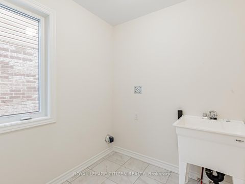 Photo 20 at 5 Wayne Allison Drive, Sutton & Jackson's Point, Georgina