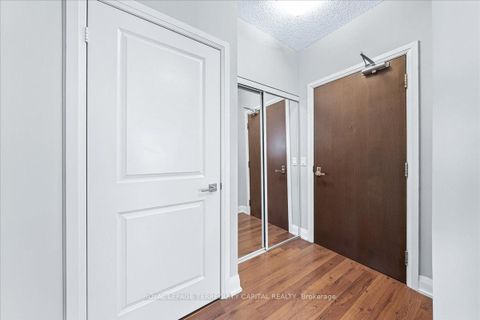 Photo 4 at 505 - 85 North Park Road, Beverley Glen, Vaughan