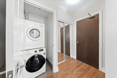 Photo 5 at 505 - 85 North Park Road, Beverley Glen, Vaughan