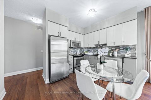 Photo 9 at 505 - 85 North Park Road, Beverley Glen, Vaughan