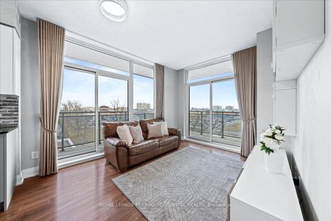 Photo 13 at 505 - 85 North Park Road, Beverley Glen, Vaughan