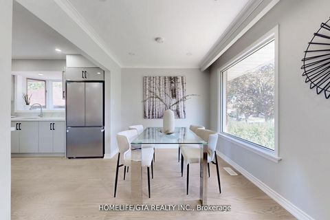 Photo 5 at 16 Woolwick Drive, Woburn, Toronto