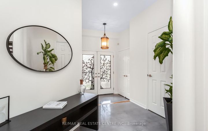 Photo 3 at 157 Niagara Trail, Georgetown, Halton Hills