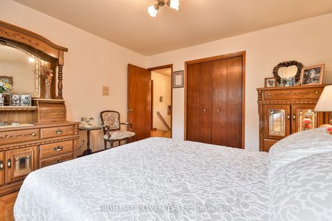 Photo 21 at 101 Benjamin Boake Trail, York University Heights, Toronto