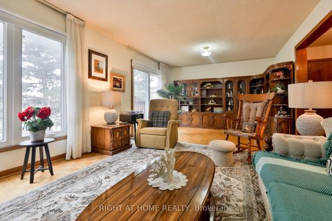 Photo 33 at 101 Benjamin Boake Trail, York University Heights, Toronto