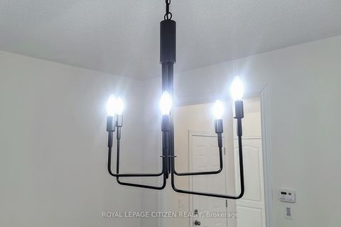 Photo 4 at 129 Cliff Thompson Crescent, Sutton & Jackson's Point, Georgina