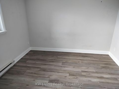 Photo 11 at 18 - 81 Irwin Road, Old Rexdale, Toronto