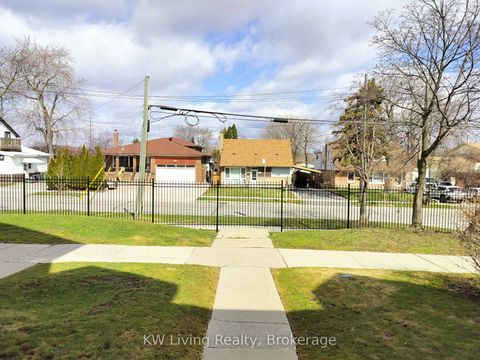 Photo 20 at 18 - 81 Irwin Road, Old Rexdale, Toronto