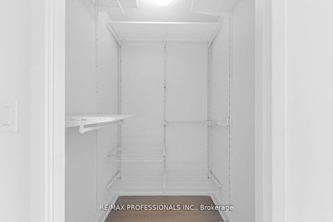 Photo 10 at 313 - 859 The Queensway, Queensway, Toronto
