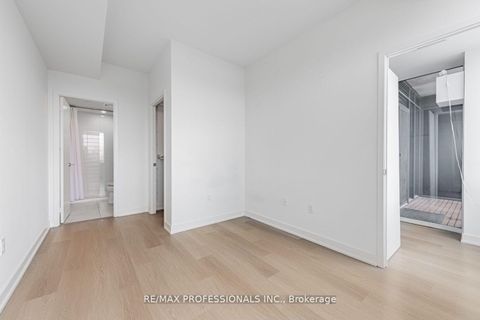 Photo 12 at 313 - 859 The Queensway, Queensway, Toronto