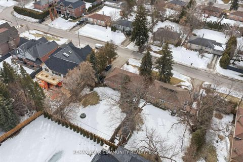 Photo 39 at 154 Hollingsworth Drive, King City, King