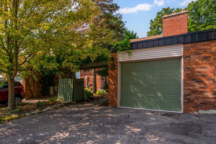 Photo 1 at 5 - 1560 KERNS Road, Tyandaga, Burlington