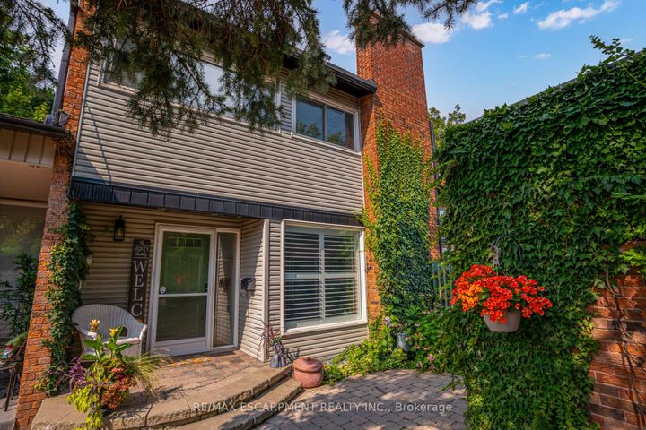 Photo 4 at 5 - 1560 KERNS Road, Tyandaga, Burlington