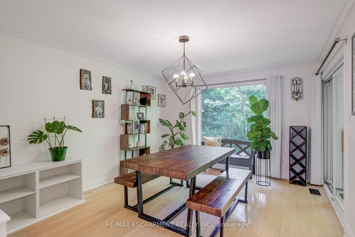 Photo 11 at 5 - 1560 KERNS Road, Tyandaga, Burlington