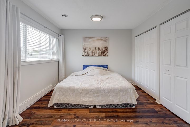 Photo 26 at 5 - 1560 KERNS Road, Tyandaga, Burlington