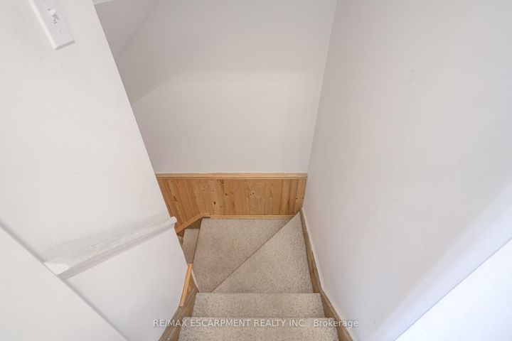 Photo 31 at 5 - 1560 KERNS Road, Tyandaga, Burlington