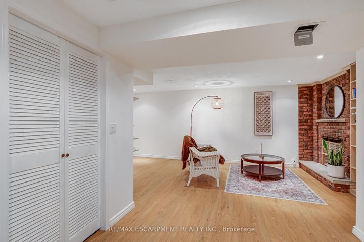 Photo 32 at 5 - 1560 KERNS Road, Tyandaga, Burlington