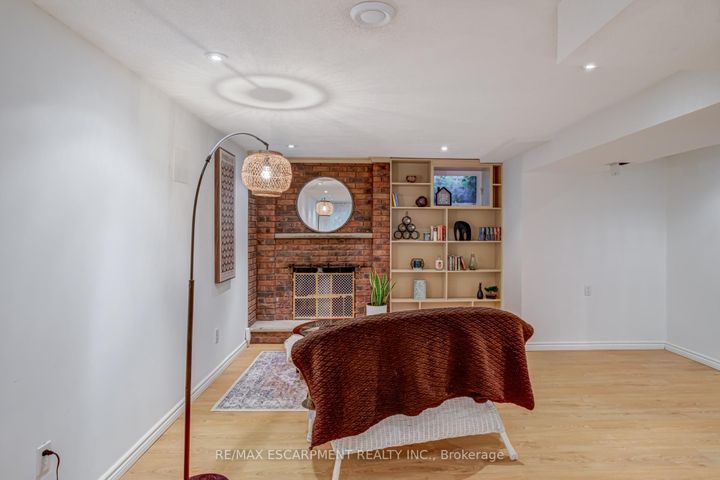 Photo 34 at 5 - 1560 KERNS Road, Tyandaga, Burlington