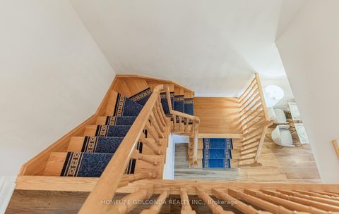 Photo 13 at 15 Amulet Crescent, Rouge Woods, Richmond Hill