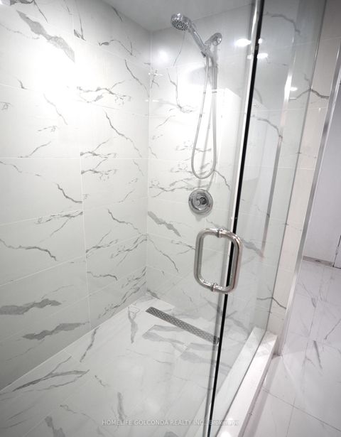 Photo 34 at 15 Amulet Crescent, Rouge Woods, Richmond Hill